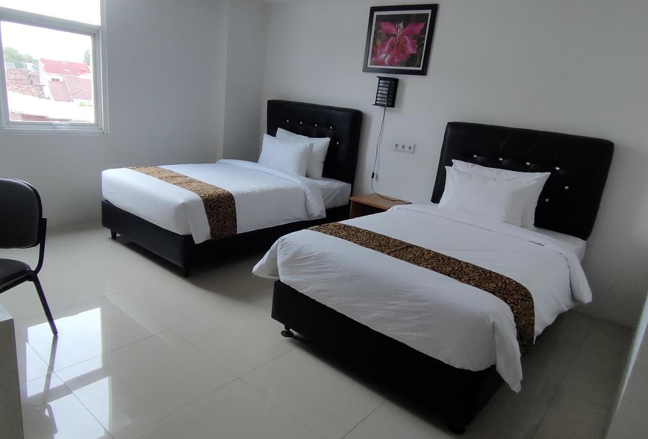 Golden Ganesha Hotel Yogyakarta By Ecommerceloka Gondowulung Exterior photo