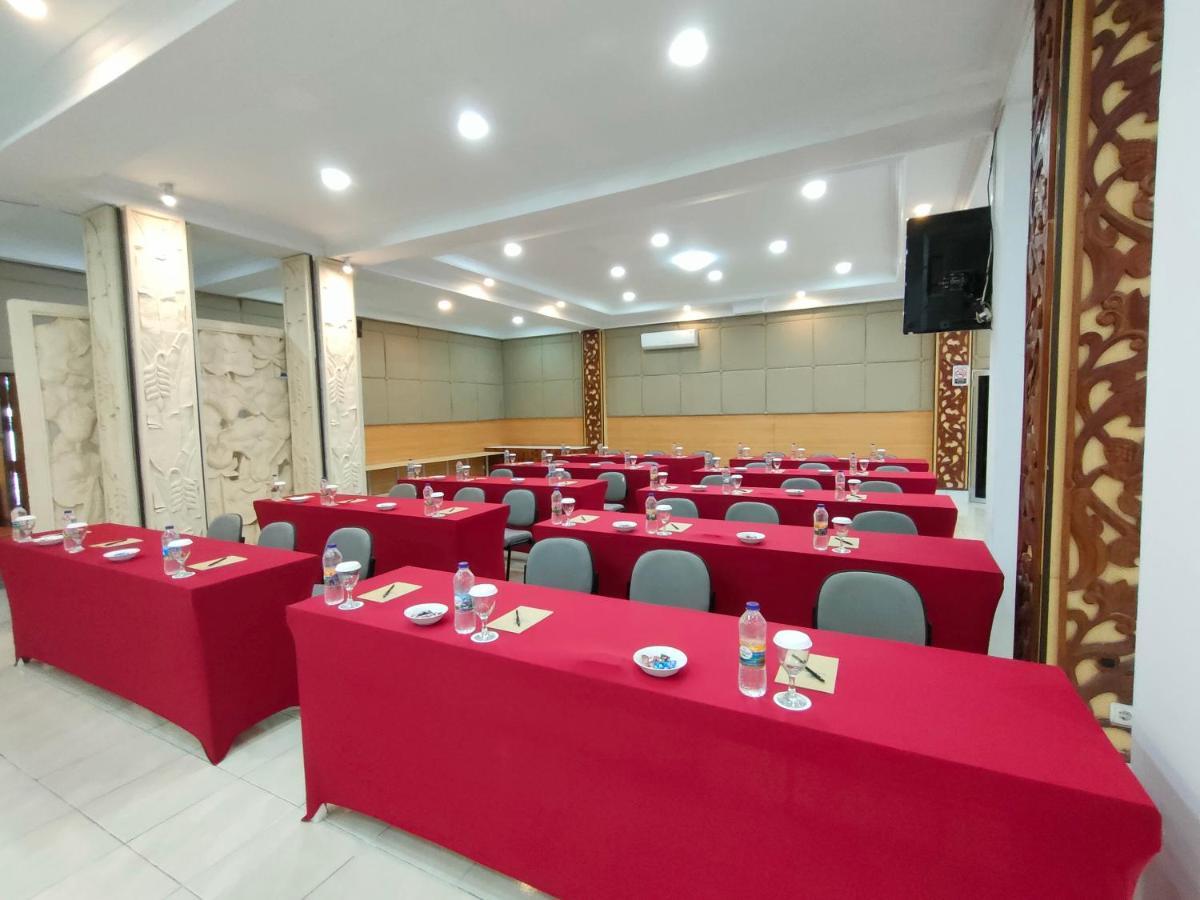 Golden Ganesha Hotel Yogyakarta By Ecommerceloka Gondowulung Exterior photo